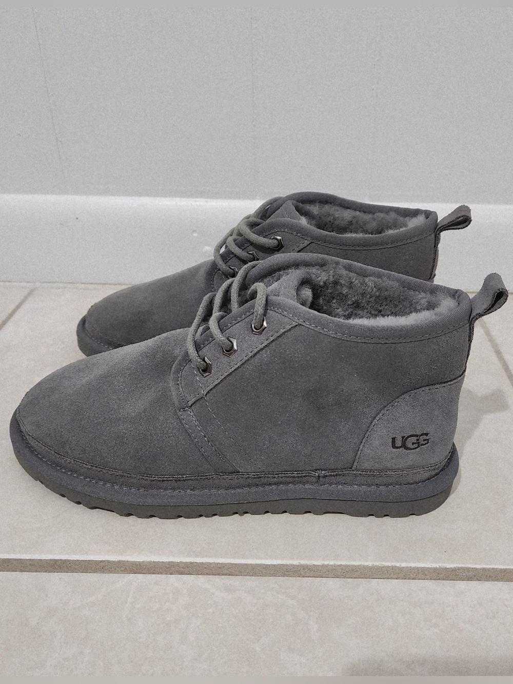 NWT UGG Neumel Chukka Boots Women’s 9 Grey Suede Shoes